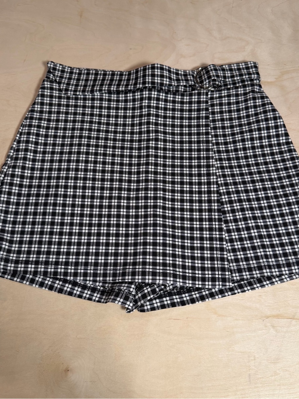 Altar’d State Black & White Skort W/Decorative Belt & Zip Back Size Small